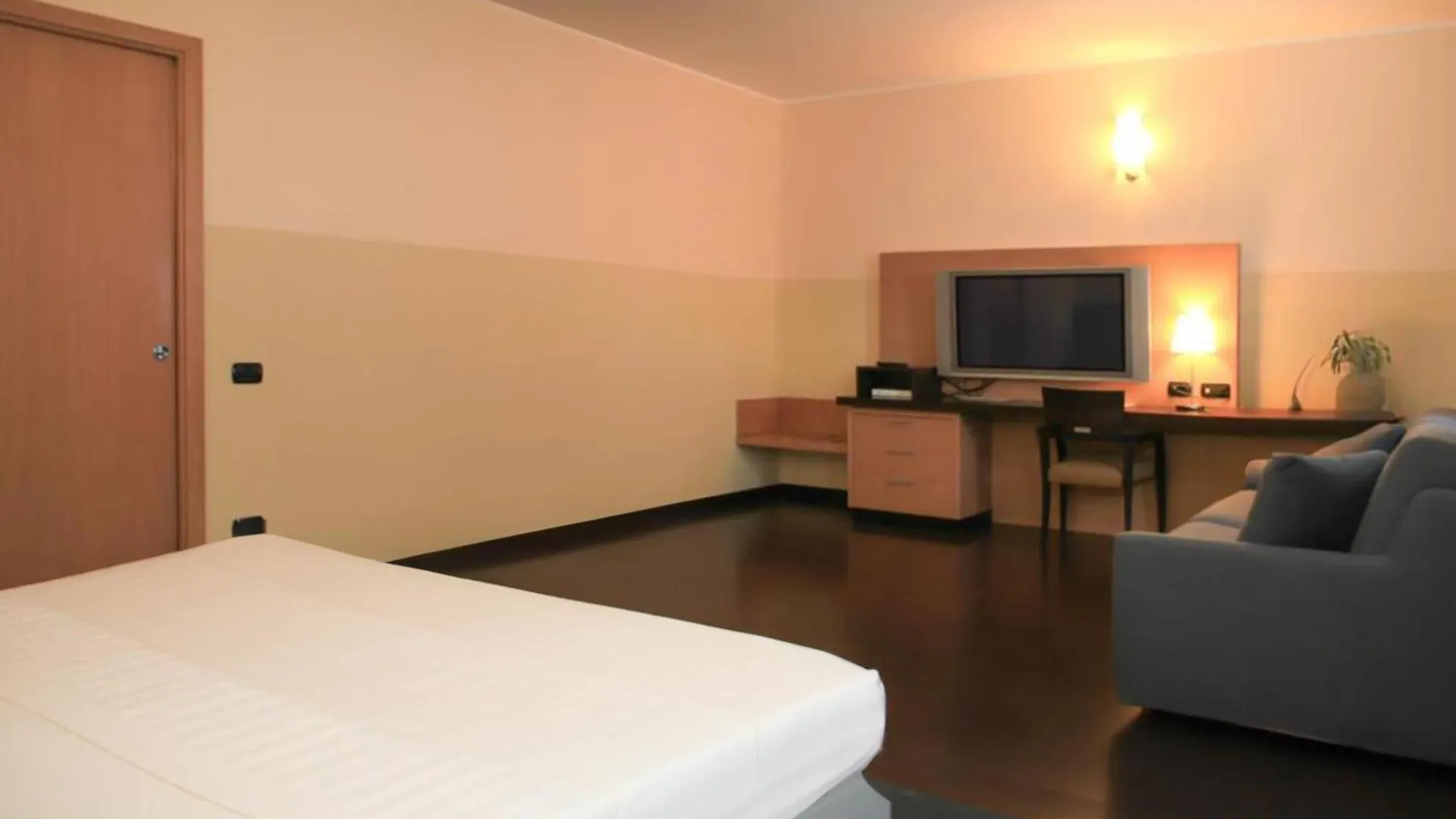 ****  Hotel Studios Cologno Monzese Italia