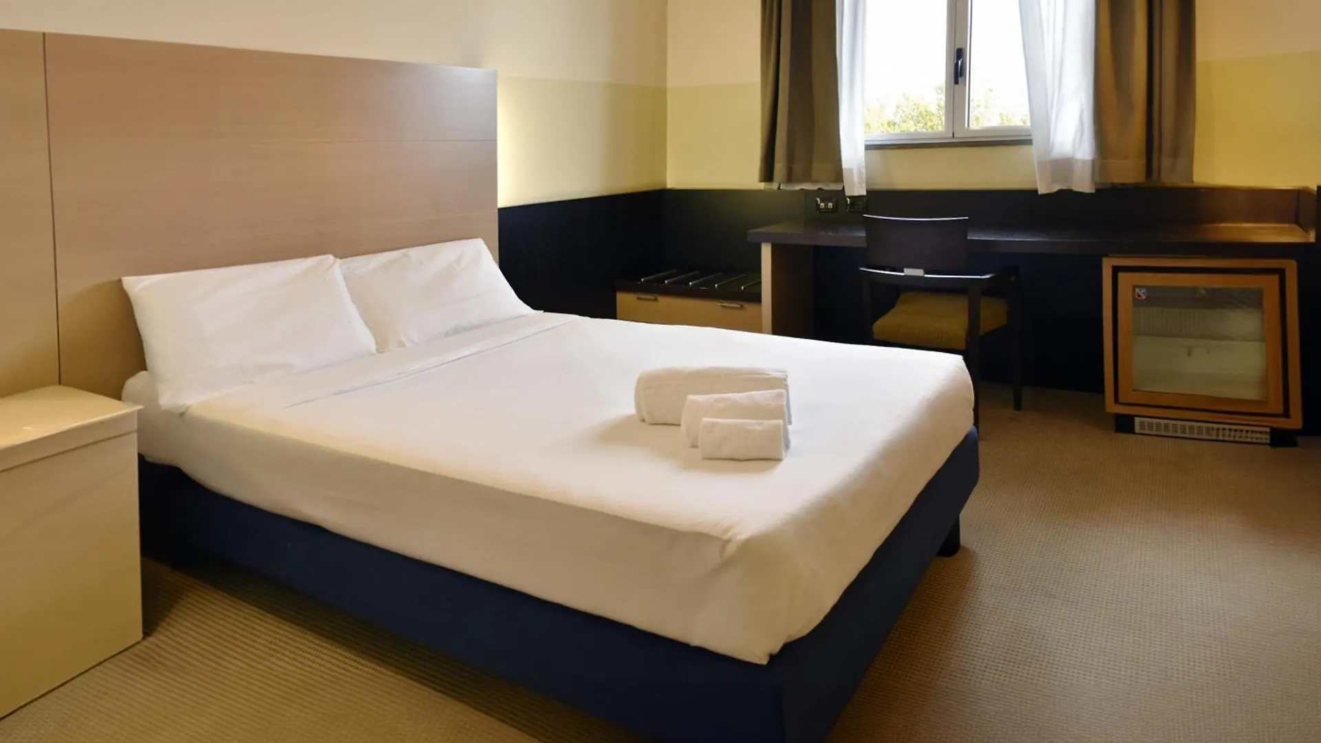 Hotel Studios Cologno Monzese Italia