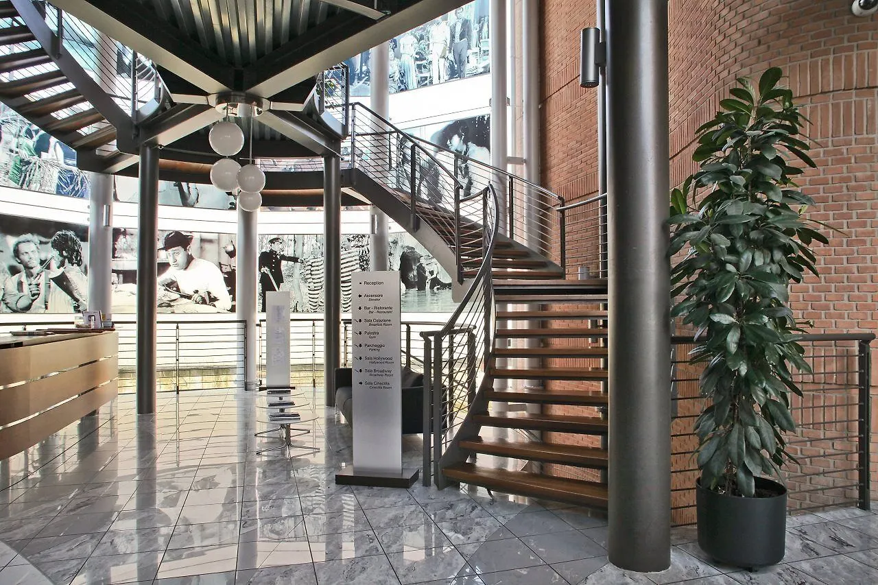 B&B Hotel Milano Cologno Studios Cologno Monzese 4*,